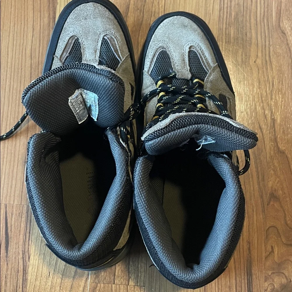 Denali Men's Hiking Boots - Black and Brown Size 8.5